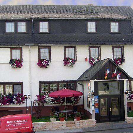 Hotel Thielmann Mittenaar Bagian luar foto
