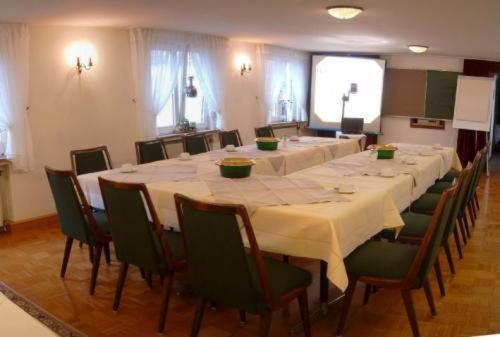 Hotel Thielmann Mittenaar Bagian luar foto