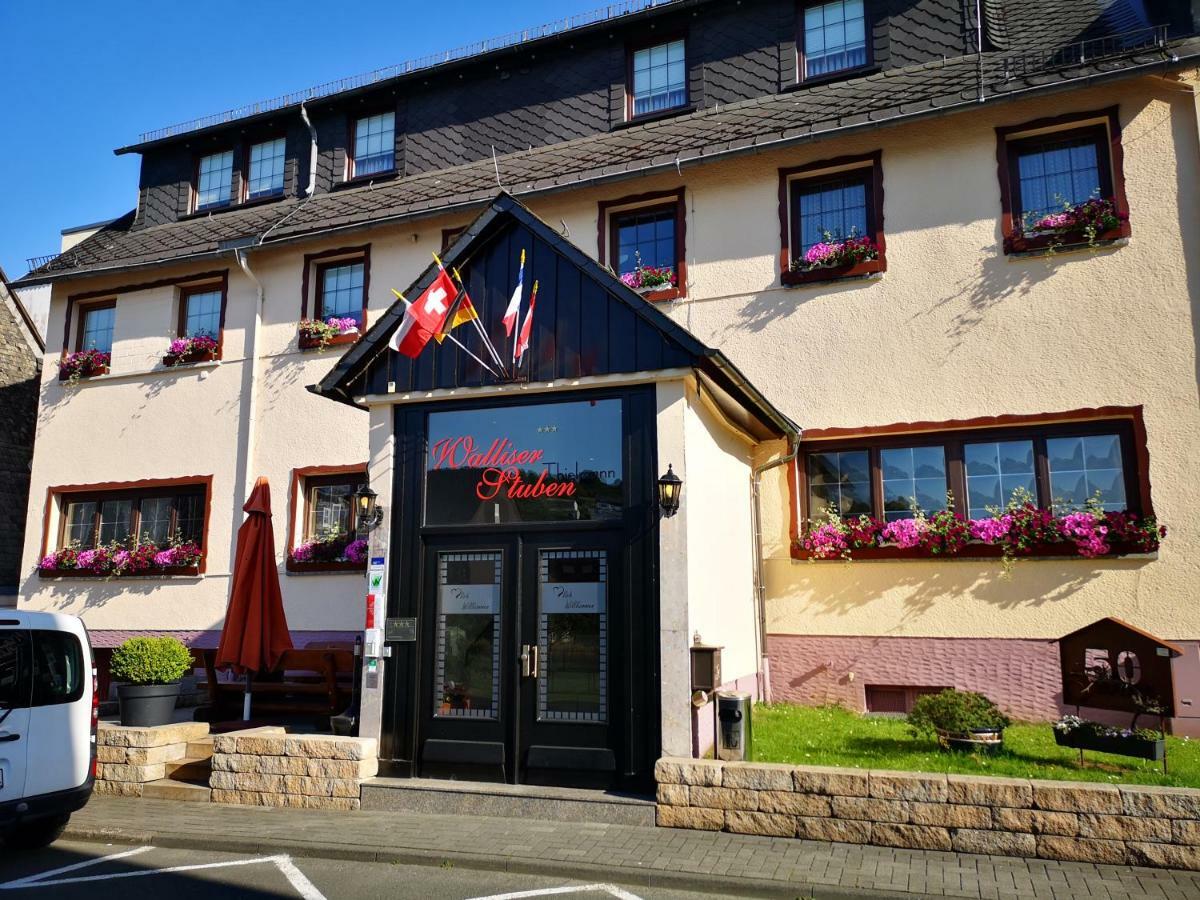 Hotel Thielmann Mittenaar Bagian luar foto
